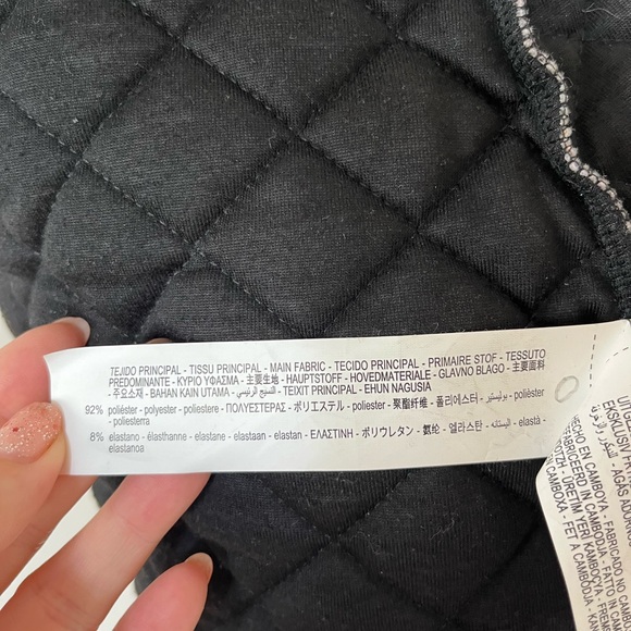 Zara| Vibrant quilted mini skirt featuring a paisley patchwork design. - Picture 9 of 11